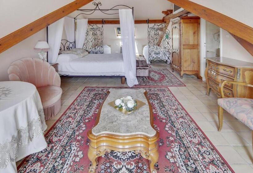 스탠다드 4인용 룸 바다전망, Le Château De Mei Lese