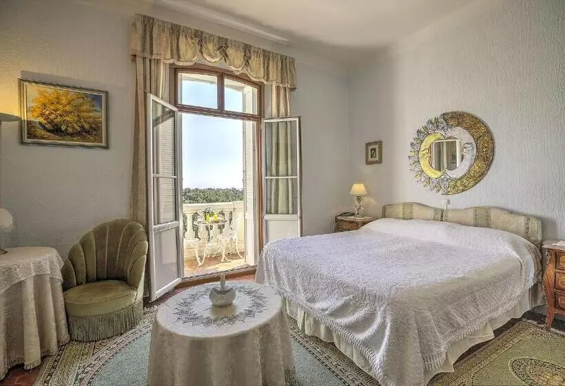 オーシャンビュースタンダードルーム, Le Château De Mei Lese