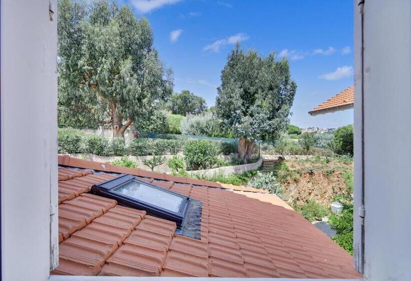 스탠다드 룸, Le Château De Mei Lese