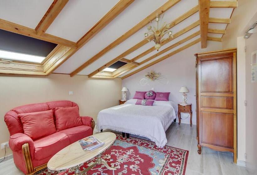 스탠다드 룸 풀장 전망, Le Château De Mei Lese