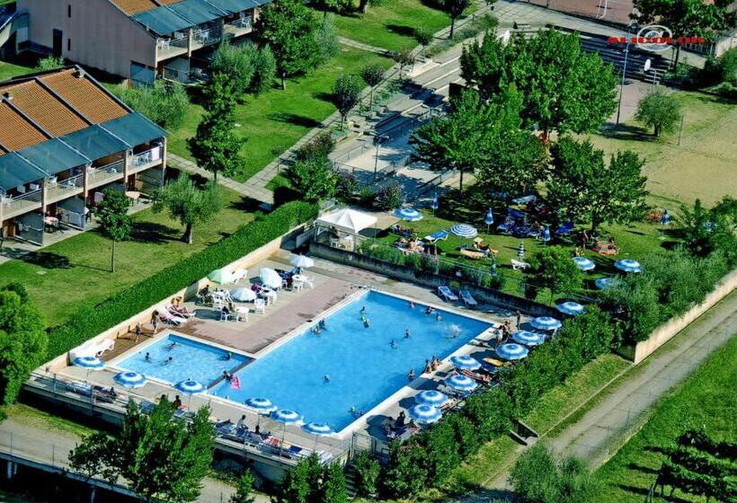 Номер Стандарт, Le Tre Isole