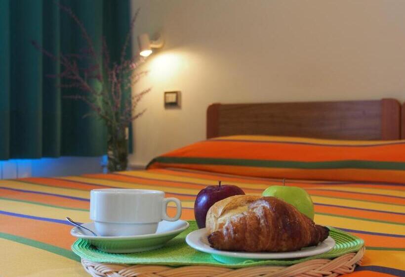 Номер Стандарт, Le Tre Isole