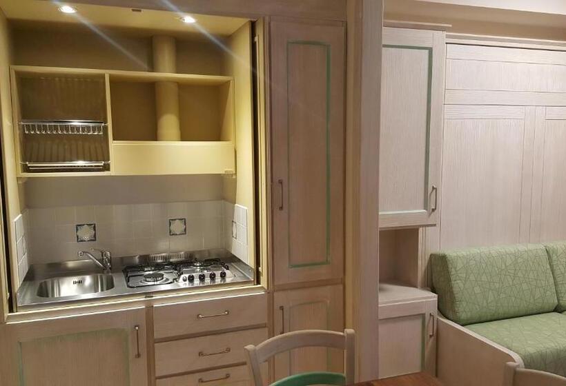 침실 1개 발코니 아파트, Le Tre Isole