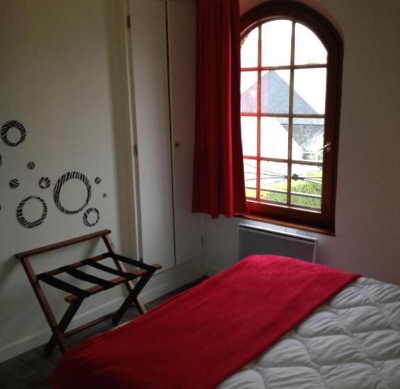 חדר סטנדרט, Logis   Hôtel & Restaurant Moulin Des Forges