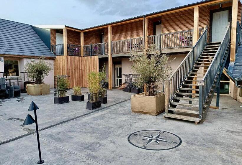 标准三人间, Logis Hôtel Volcan Sancy