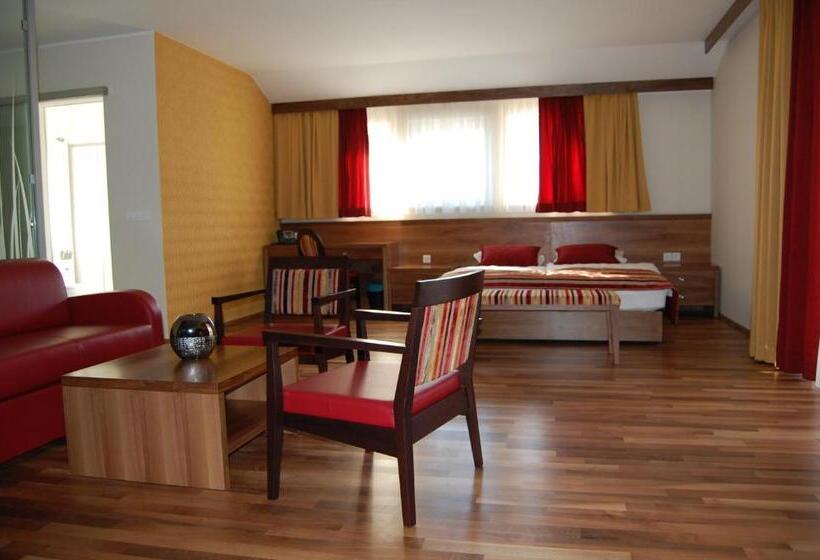 سوییت لوکس, Mangart