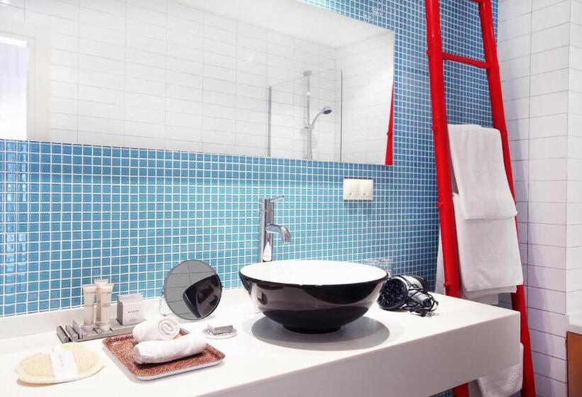 高级套房带海景, Medinn Boutique