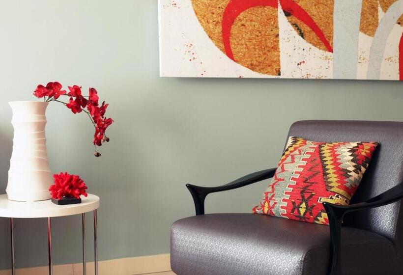 高级套房带海景, Medinn Boutique