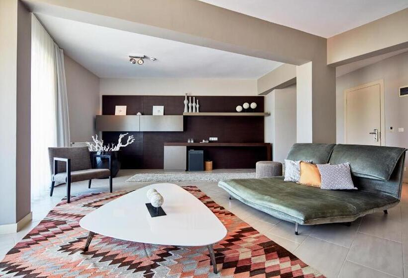 带海景的行政套房, Medinn Boutique