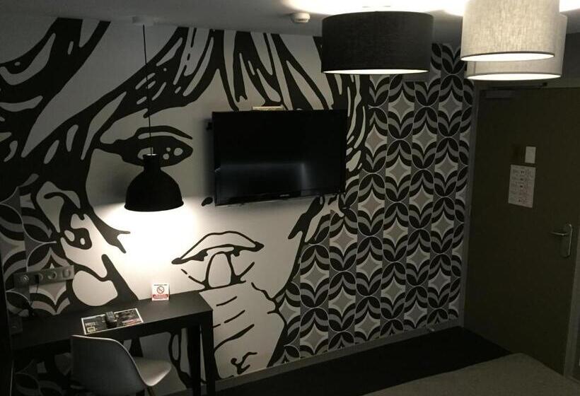 尊贵房, Nota Bene