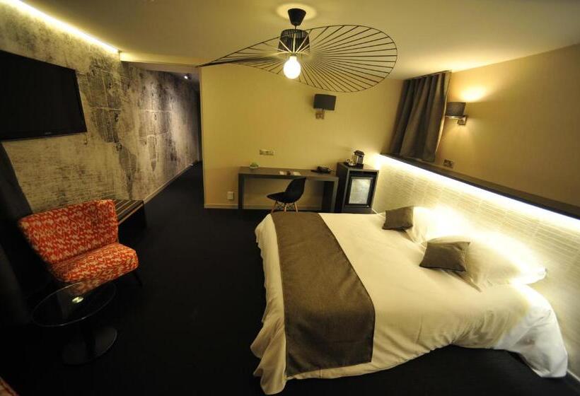 标准间, Nota Bene