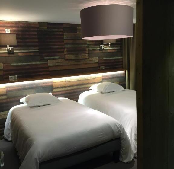 标准间, Nota Bene