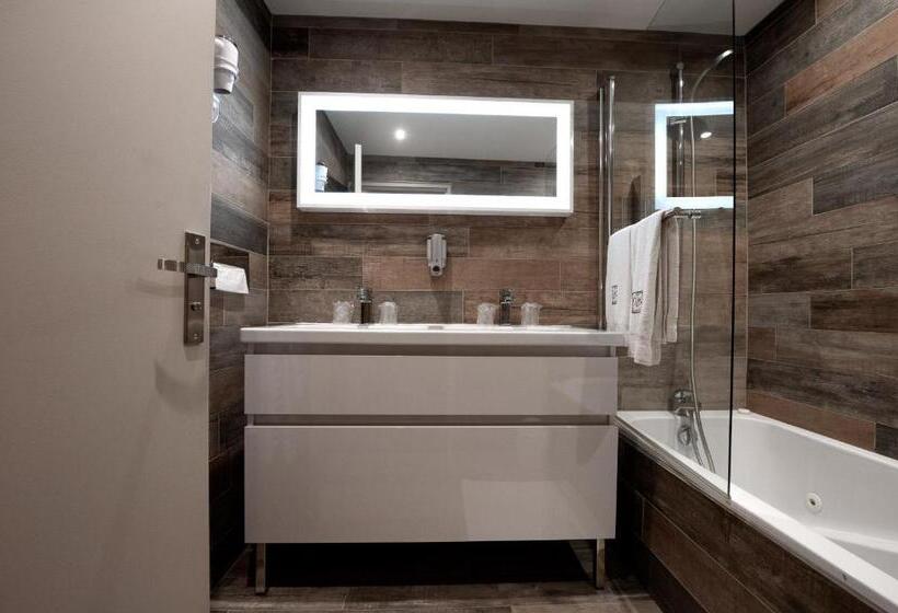 家庭间, Nota Bene