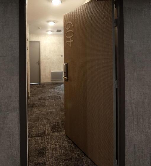 家庭间, Nota Bene