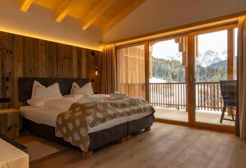 Трехместный Номер Superior, Rezia