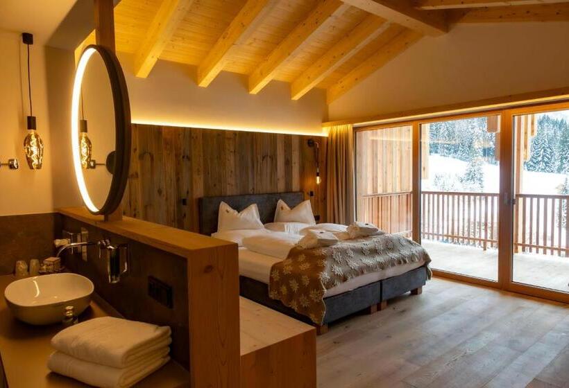 Трехместный Номер Superior, Rezia