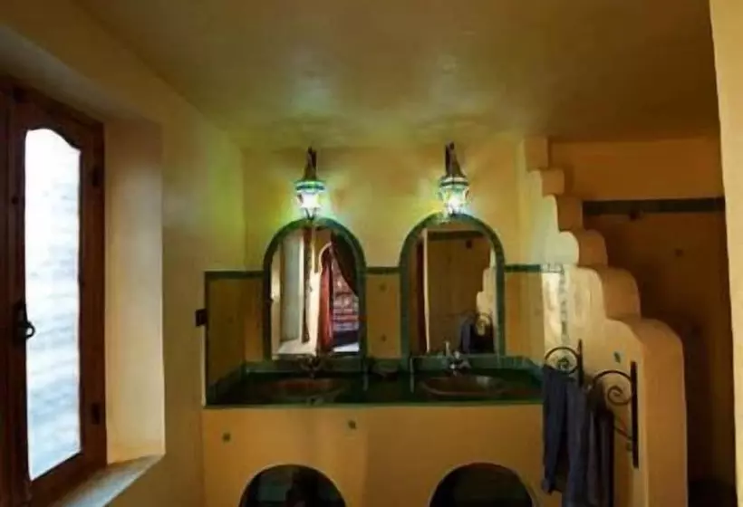 سوییت لوکس, Sawadi Ecolodge