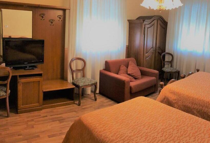 스탠다드 트리플 룸, Victoria