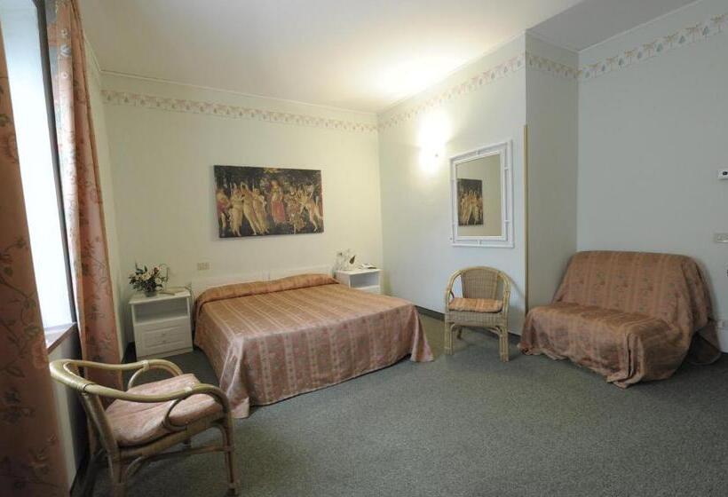Номер Стандарт Трехместный, Villa Belvedere