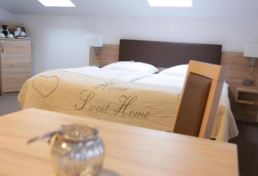 חדר סטנדרט, Waldhalle