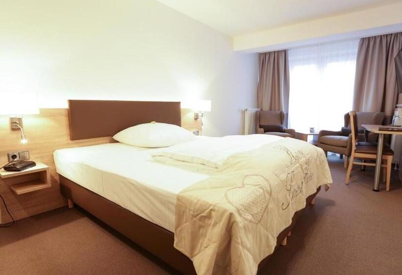 חדר סטנדרט, Waldhalle