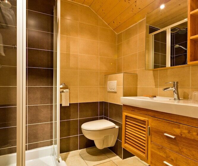 חדר סטנדרט לשלושה, Logis Hotel & Spa Beau Site