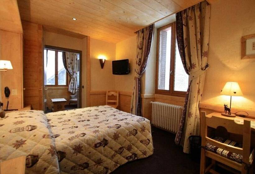 اتاق استاندارد سه نفره, Logis Hotel & Spa Beau Site
