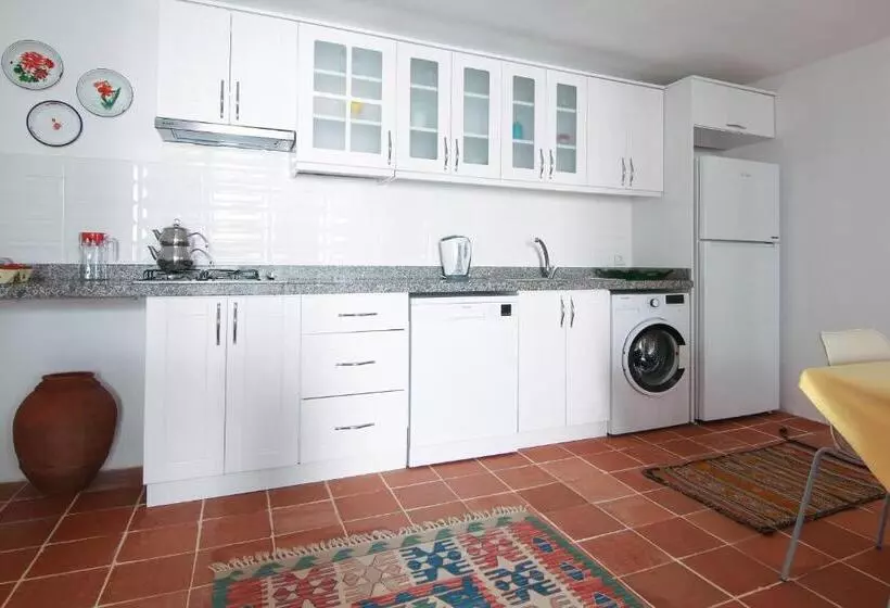 Appartement op de Begane Grond met 1 Slaapkamer, Marphe