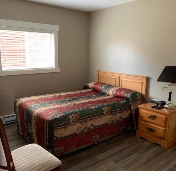 بنجلو ديلوكس, The Lionstone Inn Motel And Cottages