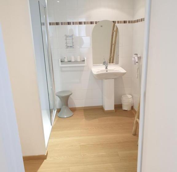 חדר משפחתי, The Originals Boutique, Hôtel La Villa Marine, Le Tréport