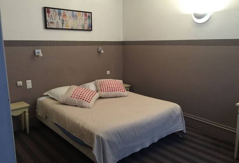 חדר משפחתי, The Originals Boutique, Hôtel La Villa Marine, Le Tréport