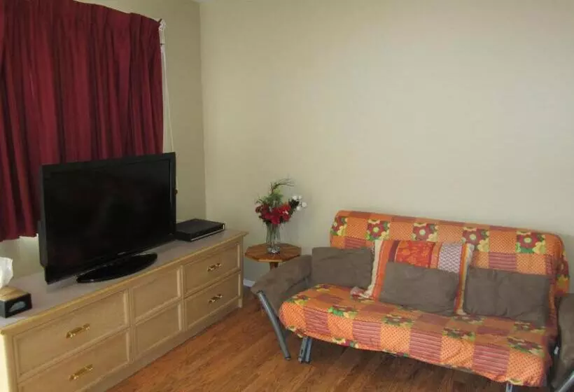 Sviitti, Trans Canada Motel