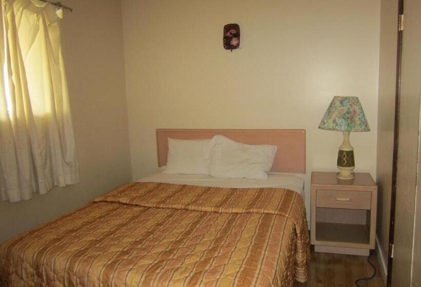 سوییت خانوادگی, Trans Canada Motel