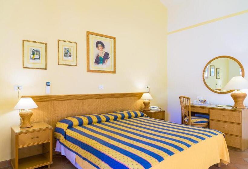 小室, Villa Ottone