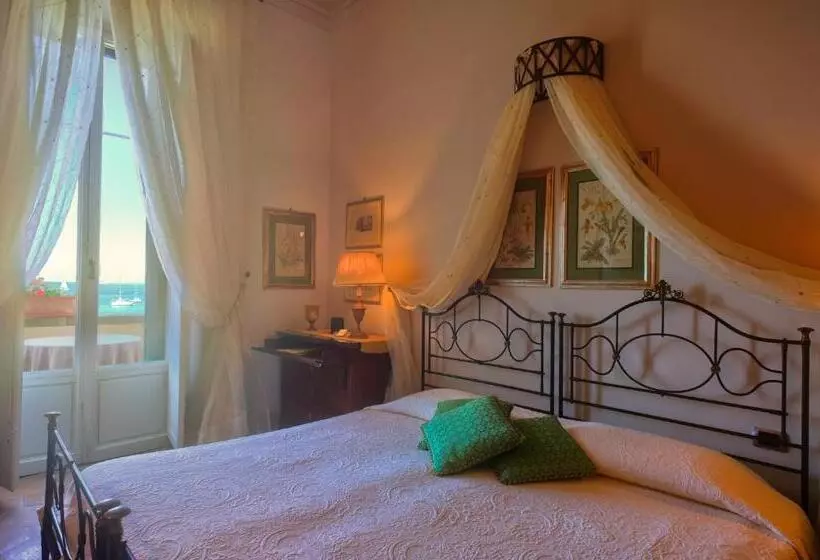 オーシャンビューデラックスルーム, Villa Ottone