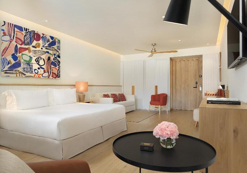 سوییت جونیور, H10 Croma Malaga