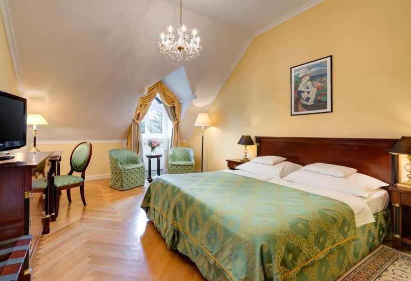 Номер Стандарт, Castle Hotel Grof Degenfeld Superior