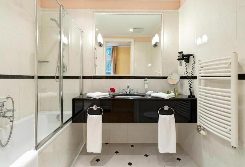 חדר סופריור, Castle Hotel Grof Degenfeld Superior