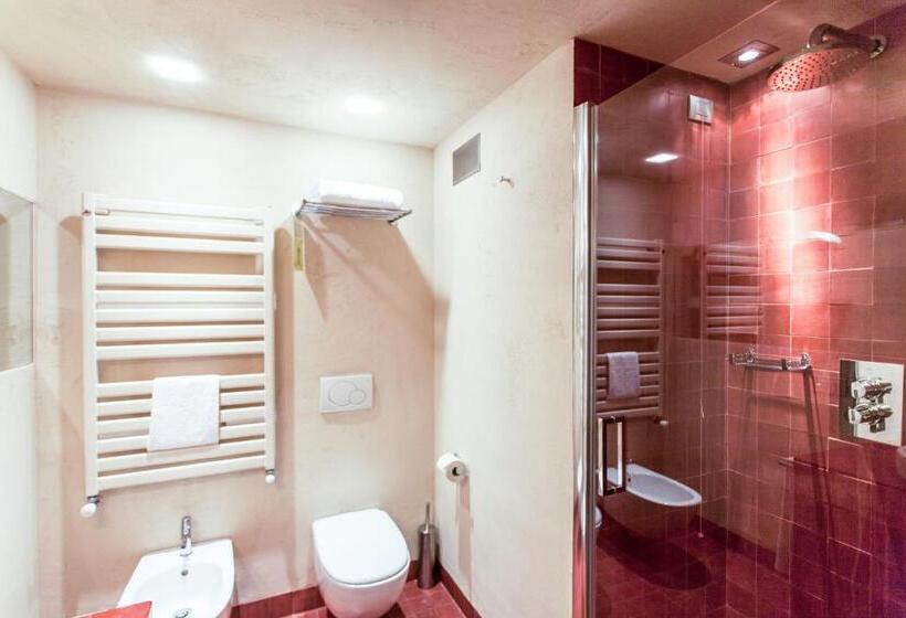 اتاق استاندارد یک نفره, Chalet Eden Eco Hotel, Restaurant & Wellness