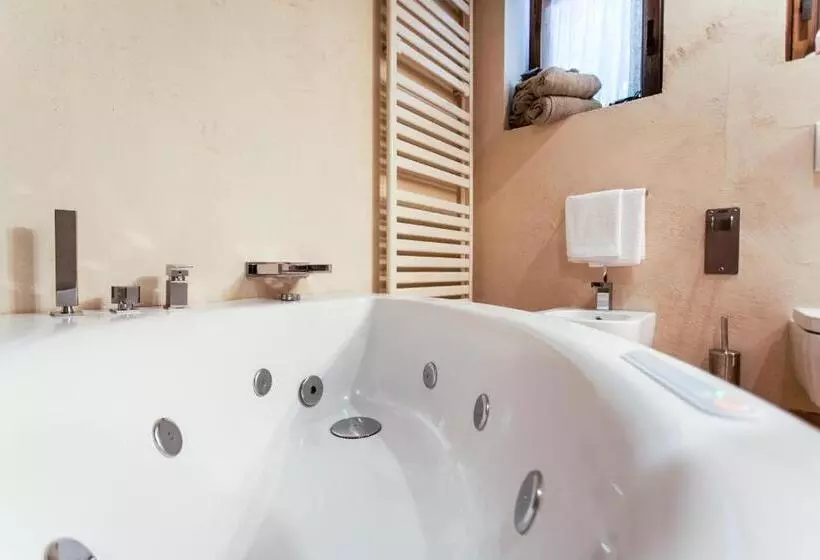 سوییت, Chalet Eden Eco Hotel, Restaurant & Wellness