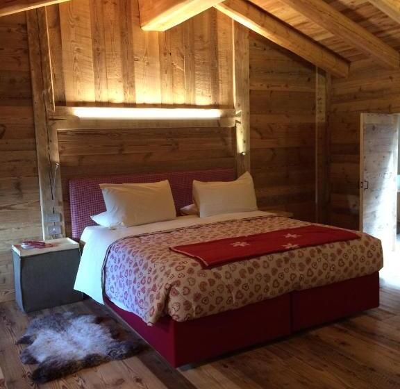 디럭스 스위트 킹 침대, Chalet Eden Eco Hotel, Restaurant & Wellness