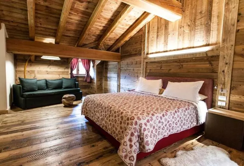 Deluxe Suite King Bed, Chalet Eden Eco Hotel, Restaurant & Wellness