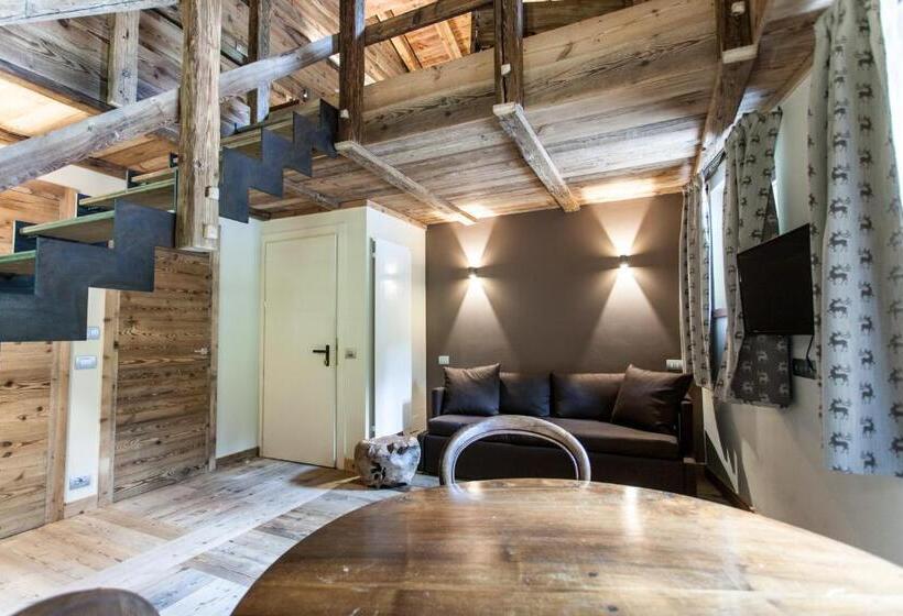 Deluxe Suite King Bed, Chalet Eden Eco Hotel, Restaurant & Wellness