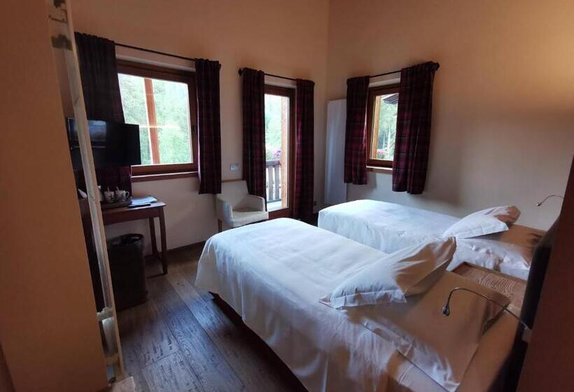 اتاق لوکس, Chalet Eden Eco Hotel, Restaurant & Wellness