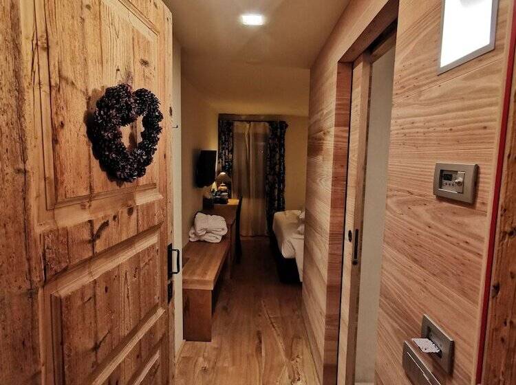 اتاق استاندارد, Chalet Eden Eco Hotel, Restaurant & Wellness
