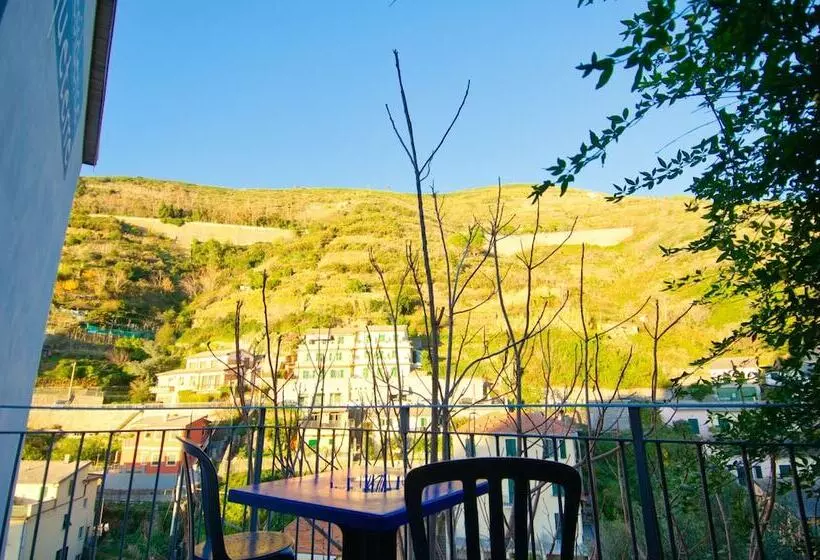 اتاق لوکس با بالکن, Cinqueterre Residence