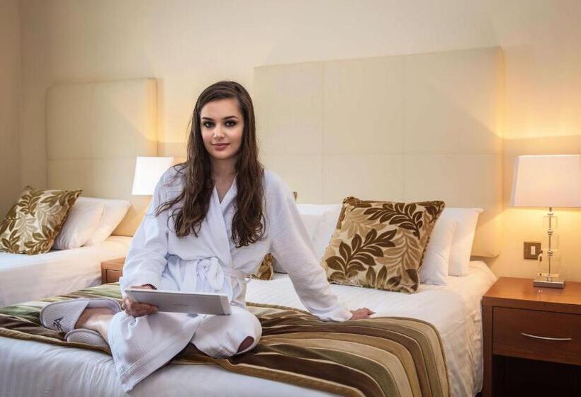 Номер Комфорт, Four Seasons Hotel & Leisure Club