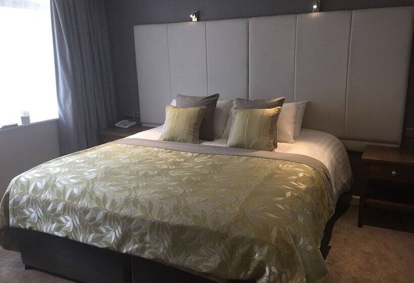 Номер Стандарт, Four Seasons Hotel & Leisure Club