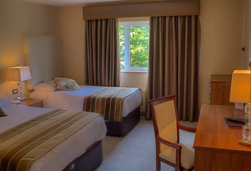 Номер Стандарт, Four Seasons Hotel & Leisure Club