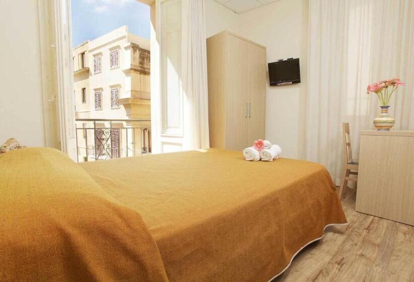 اتاق استاندارد یک نفره, Albergo Maccotta